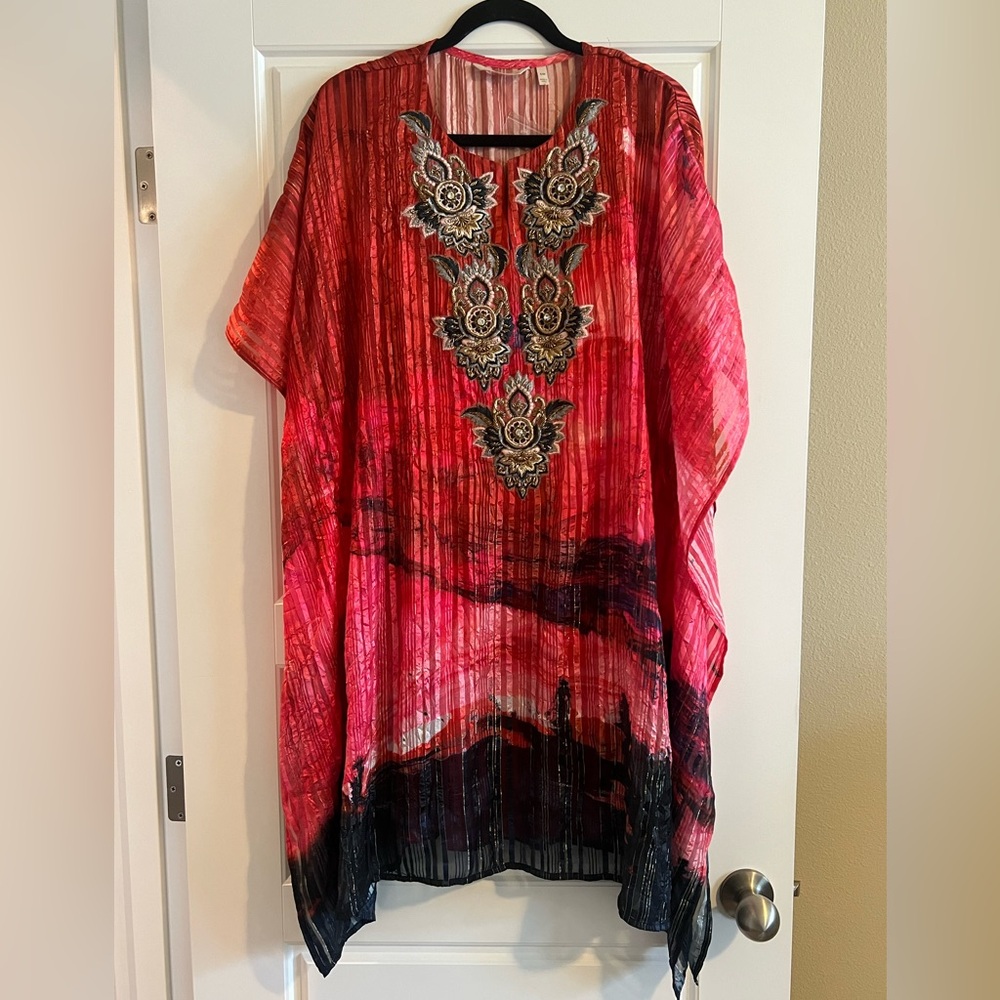 Soft Surroundings Red Black Luxurious Embroidered Kaftan Size: S(6/8)-M(10/12)